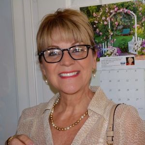 Meet your Posher, Alma